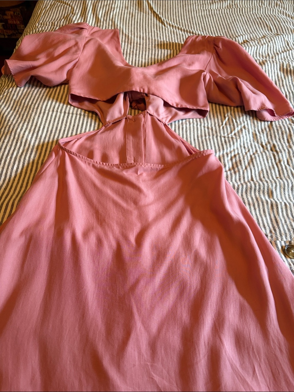 Women's Dusty Rose Tie-Front Button Midi Dress - Picture 4 of 8